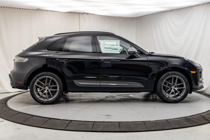 2024 Porsche Macan T in a Black exterior color and Black w/Chalk Stitchinginterior. Lotus Manhattan 347-395-5714 lotusmanhattan.com 