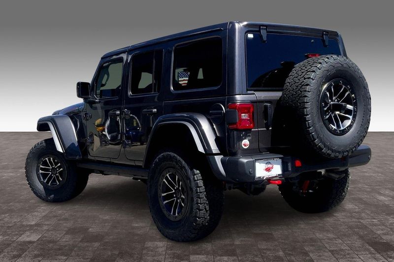 2025 Jeep Wrangler Unlimited Rubicon X photo 3