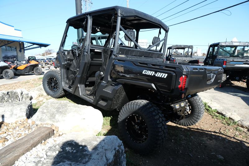 2025 Can-Am DEFENDER MAX XT HD10 STEALTH BLACKImage 3