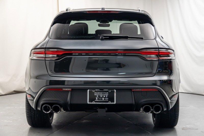 2024 Porsche Macan Image 4