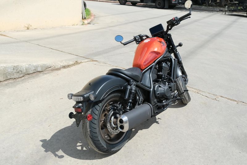 2025 Honda REBEL 1100 DCT SE FLARE ORANGE METALLIC Image 3