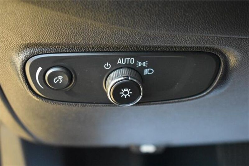 Used 2024 Chevrolet Equinox LTImage 23