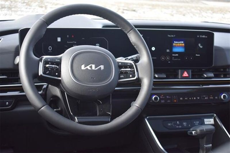 2025 Kia Carnival SX PrestigeImage 23