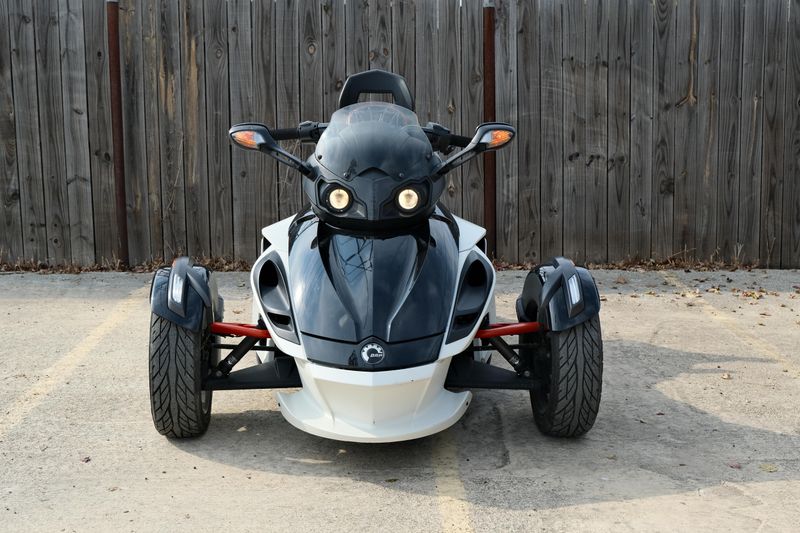 USED 2014 CAN-AM RD SPYDER RS S 991 Image 8