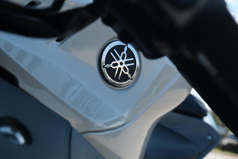 USED 2024 YAMAHA YZFR3 ABS Image 26