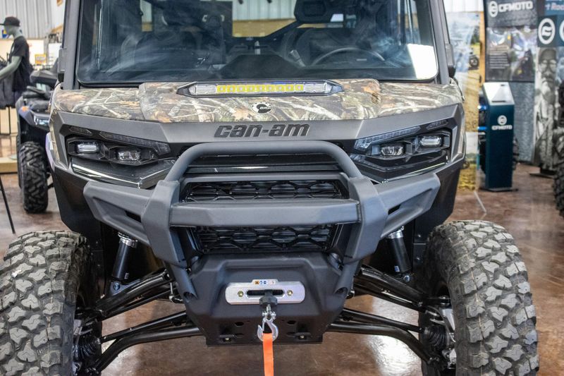 NEW 2026 CAN-AM DEFENDER MAX LIMITED CAB HD11 Image 9