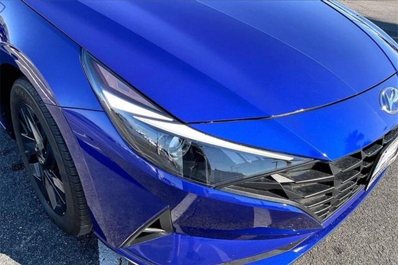 Used 2023 Hyundai Elantra SELImage 27