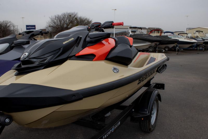 2025 SEADOO RXPX 325 WITH SOUND SYSTEM METALLIC TAN AND LAVA RED Image 9