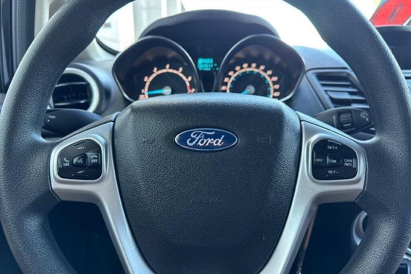 Used 2019 Ford Fiesta SEImage 20