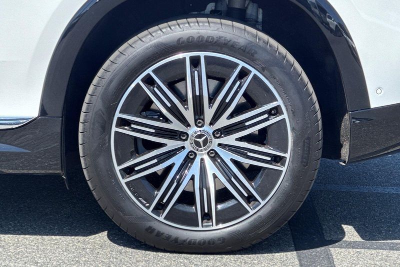 Used 2023 Mercedes-Benz EQS 580Image 34