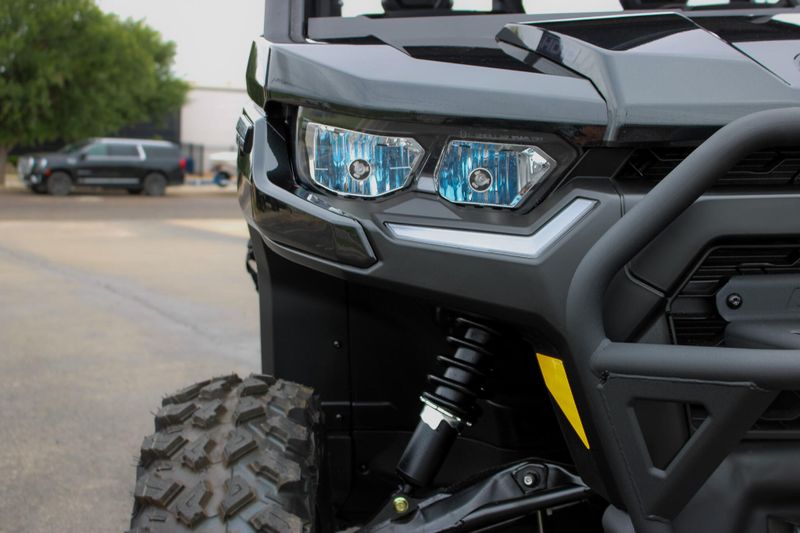 2025 Can-Am DEFENDER MAX LONE STAR HD10 STEALTH BLACK Image 6
