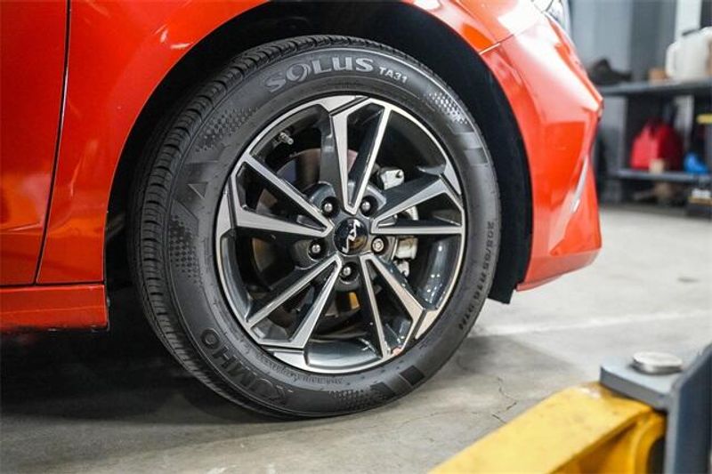 2022 Kia Forte LXSImage 14