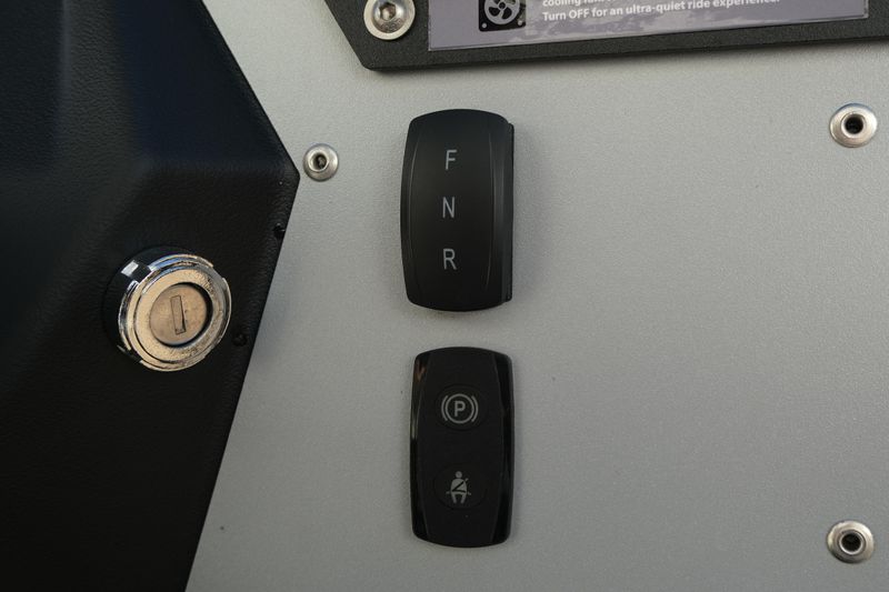 NEW 2025 LANDMASTER AMP STANDARD CAB CLASSIC EDITION Image 26