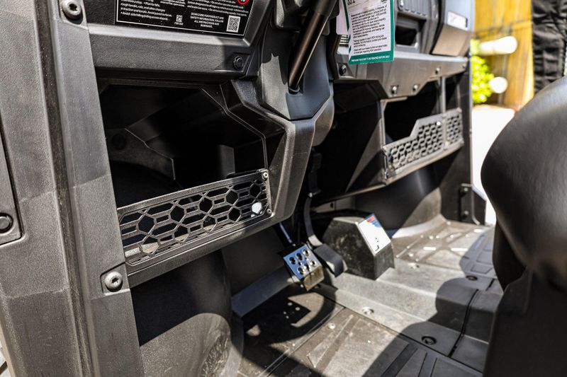 2025 Polaris RANGER SP 570  SAGE GREEN Image 24