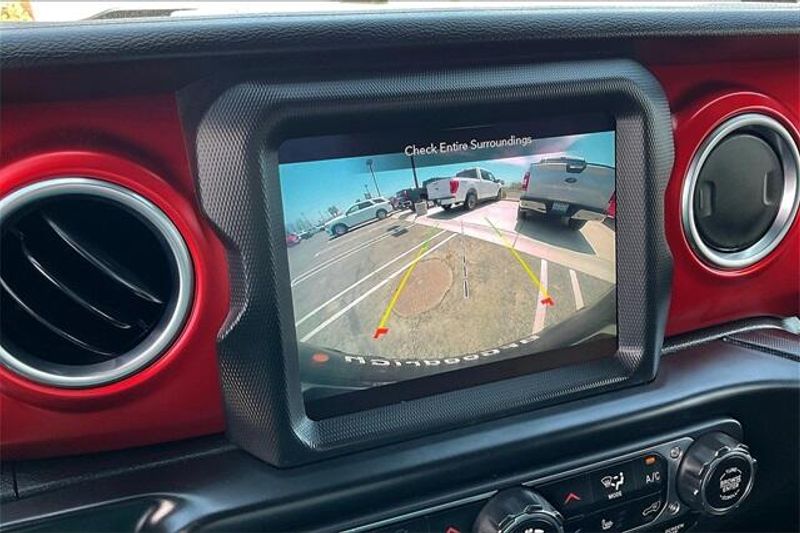 2021 Jeep Wrangler Unlimited RubiconImage 21
