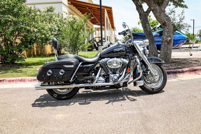2007 HARLEY ROAD KING CLASSIC  BLACK Image 27