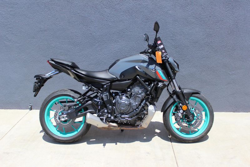 2022 Yamaha MT 07 Image 1