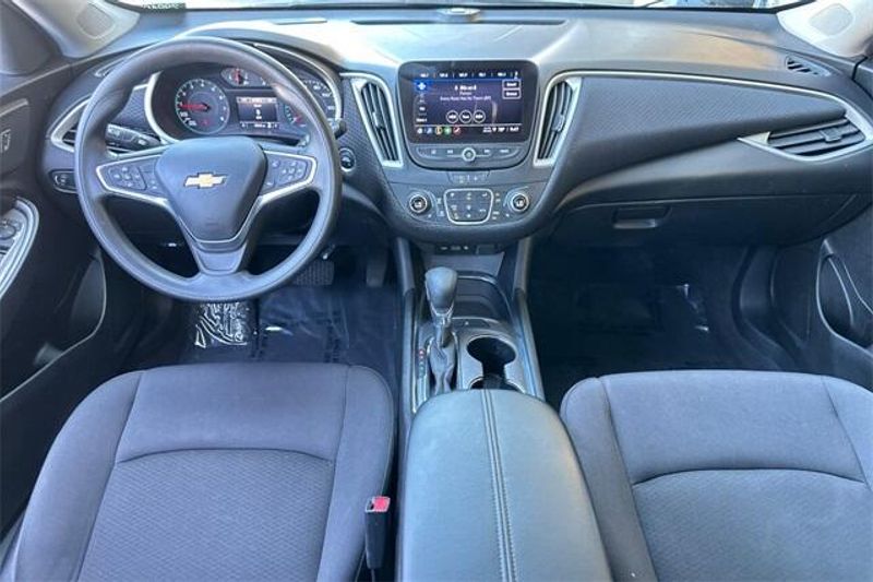 Used 2023 Chevrolet Malibu LTImage 11