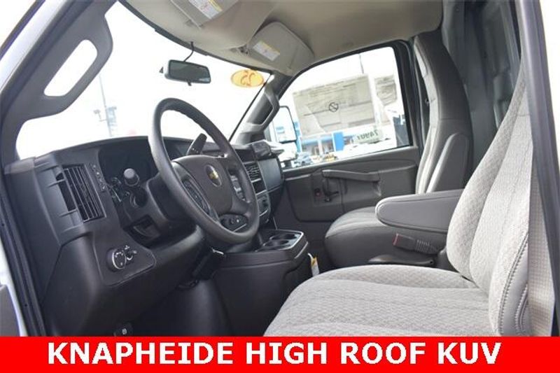 New 2025 Chevrolet Express 3500 Work VanImage 20