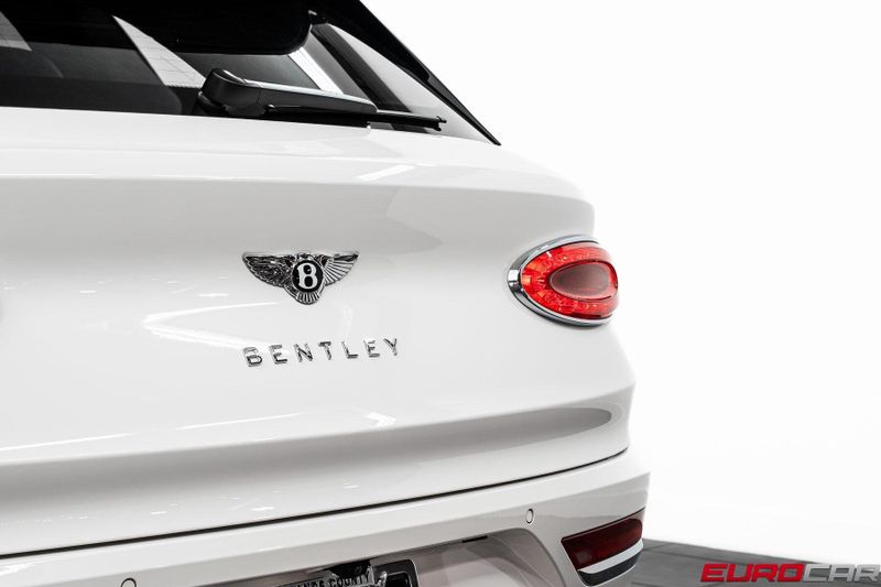 Used 2023 Bentley Bentayga *FRONT SEAT COMFORT SPEC*Image 18