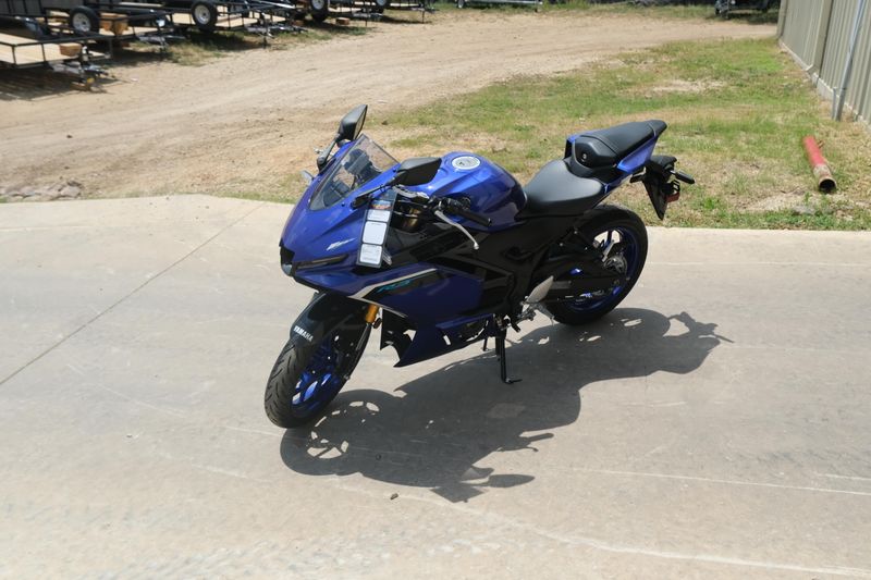 2025 Yamaha YZFR3 ABS TEAM BLUE Image 7