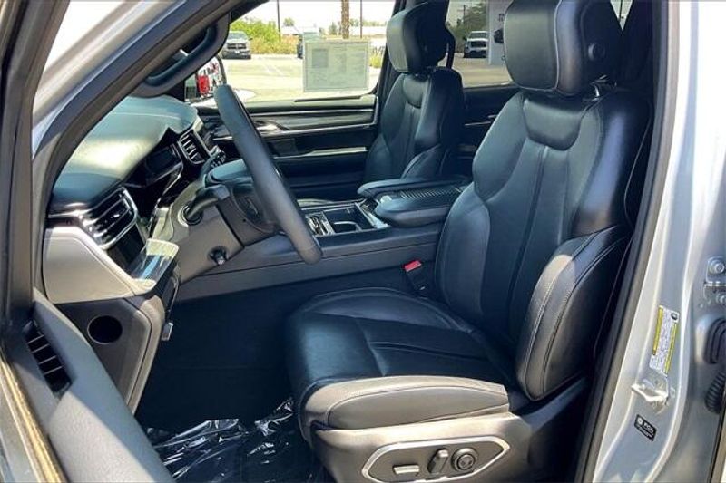 2022 Jeep Wagoneer Series IIImage 24