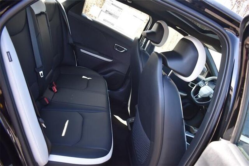 2025 Kia K4 GT-LineImage 14