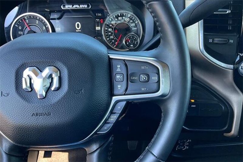 2024 Ram 2500 Laramie photo 18