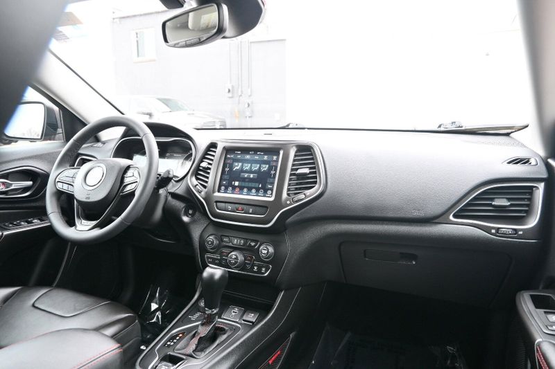 2021 Jeep Cherokee TrailhawkImage 13