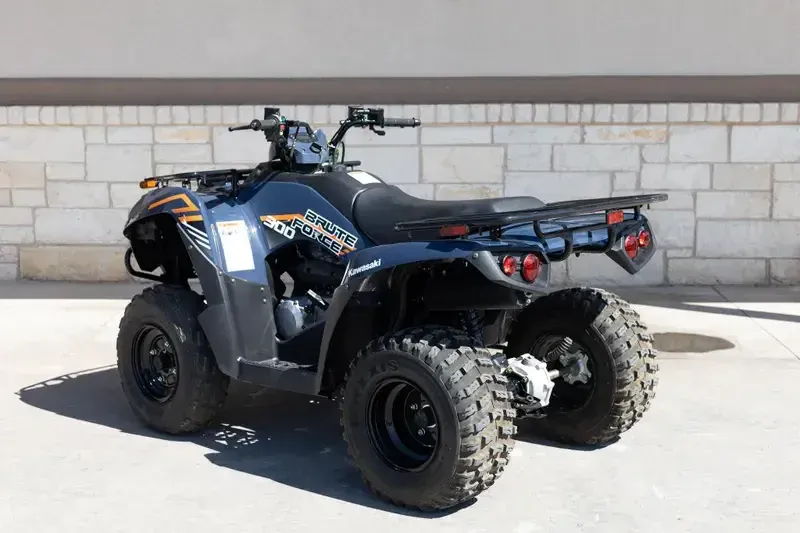 NEW 2026 KAWASAKI BRUTE FORCE 300 Image 10