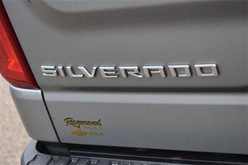 2025 Chevrolet Silverado 1500 High CountryImage 14