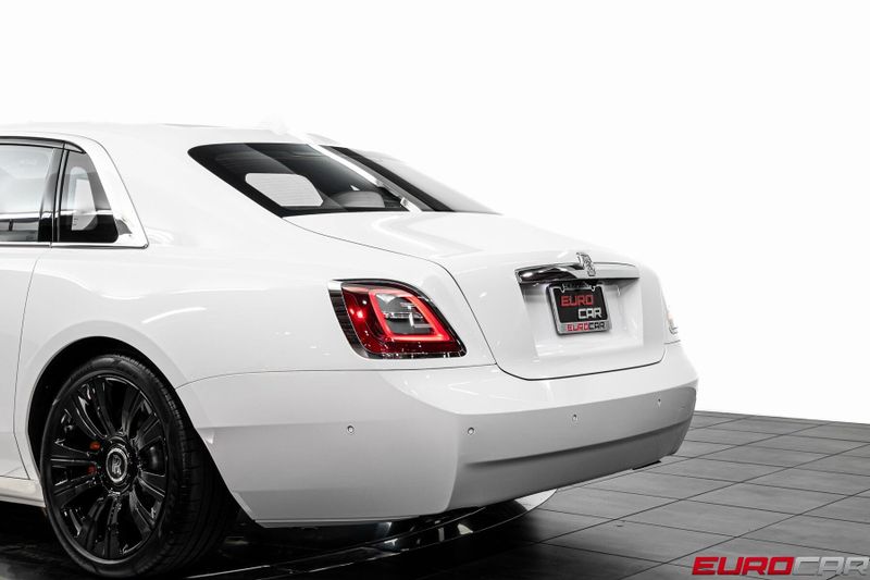 Used 2024 Rolls-Royce Ghost *STARLIGHT HEADLINER*Image 17