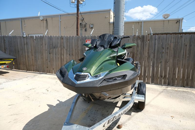 2023 Kawasaki JET SKI ULTRA 310LX Image 3