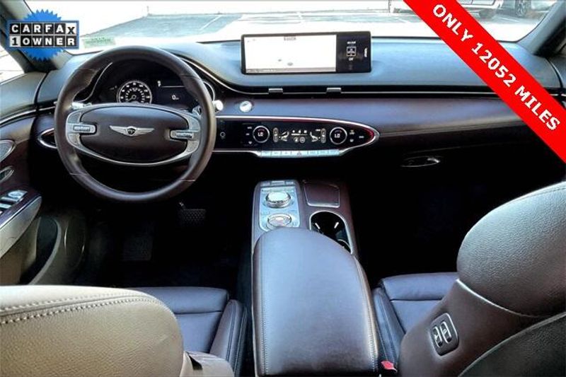 Used 2023 Genesis GV70 2.5T AdvancedImage 15