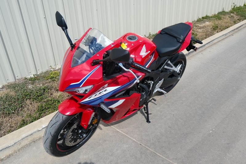 NEW 2025 HONDA CBR650R ECLUTCH Image 7