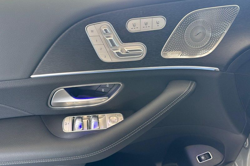 New 2026 Mercedes-Benz GLS 450Image 9