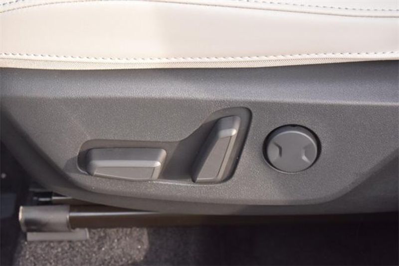 2025 Kia Niro EX TouringImage 21
