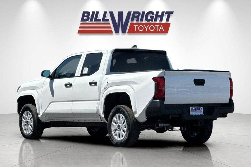 New 2026 Toyota Tacoma SRImage 5