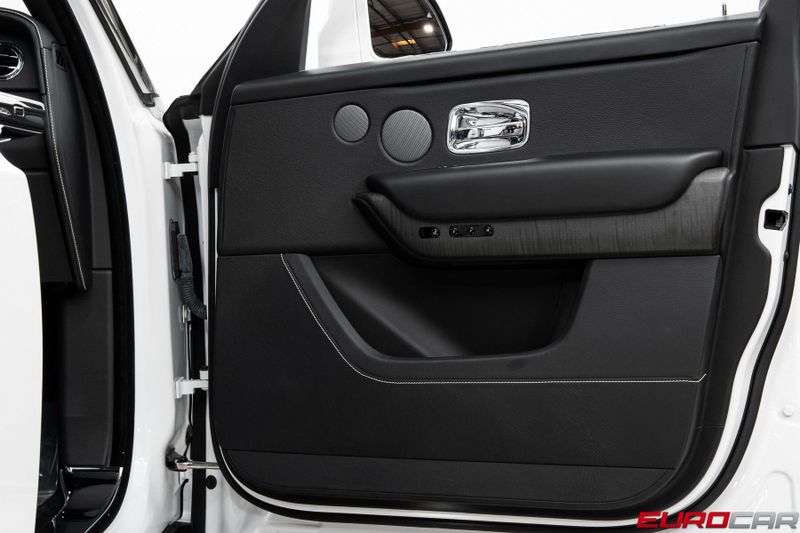 2020 Rolls-Royce Cullinan *PANORAMIC SUNROOF * IMMACULATE CONDITION*Image 21