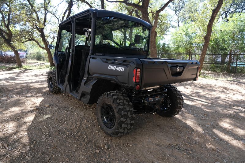 2025 Can-Am DEFENDER MAX DPS HD9 STEALTH BLACKImage 4