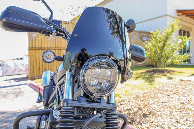 USED 2025 HONDA SCL 500 Image 3