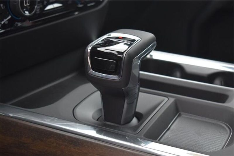 New 2025 Chevrolet Silverado 1500 High CountryImage 28