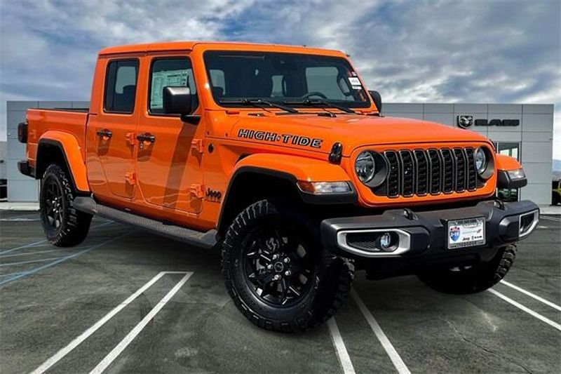 2025 Jeep Gladiator High Tide 4x4Image 14