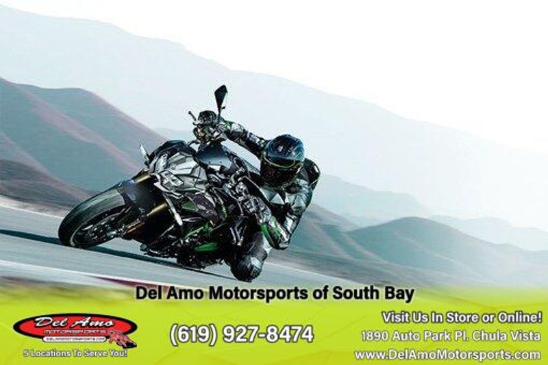 2024 Kawasaki ZR1000LRFNL-GY2  in a METALLIC MATTE GRAPHENESTEEL GRAY/EBONY/MIRROR CoatED BLACK exterior color. Del Amo Motorsports of South Bay (619) 547-1937 delamomotorsports.com 