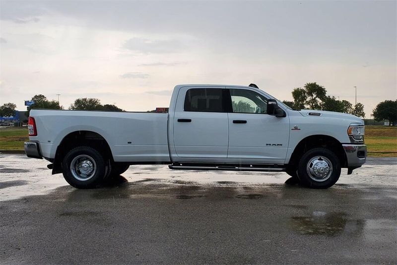 2024 Ram 3500 Big Horn photo 5