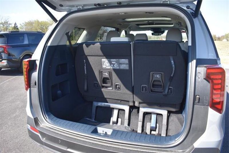 2025 Kia Carnival Hybrid SX PrestigeImage 21
