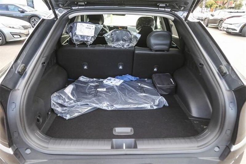 2025 Kia EV6 LightImage 27