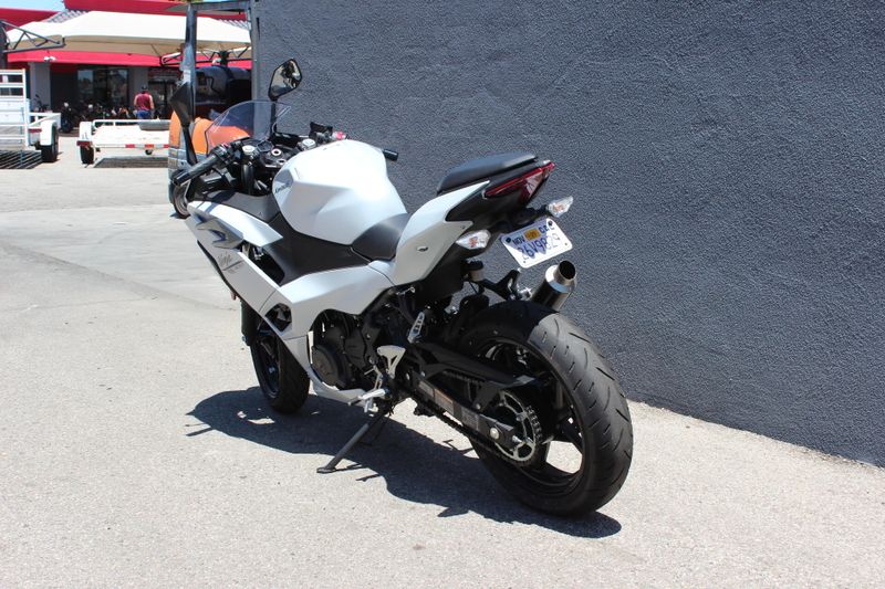 Used 2025 Kawasaki NINJA 500 Image 5