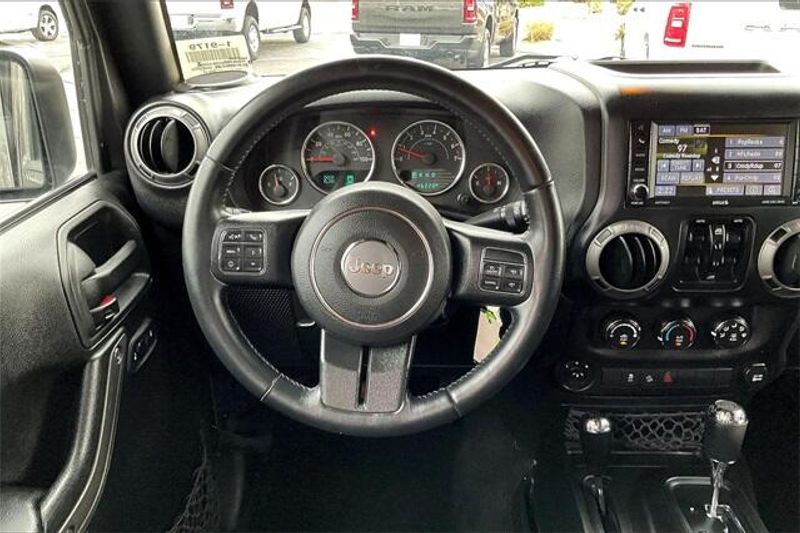 2017 Jeep Wrangler Unlimited Sport photo 4