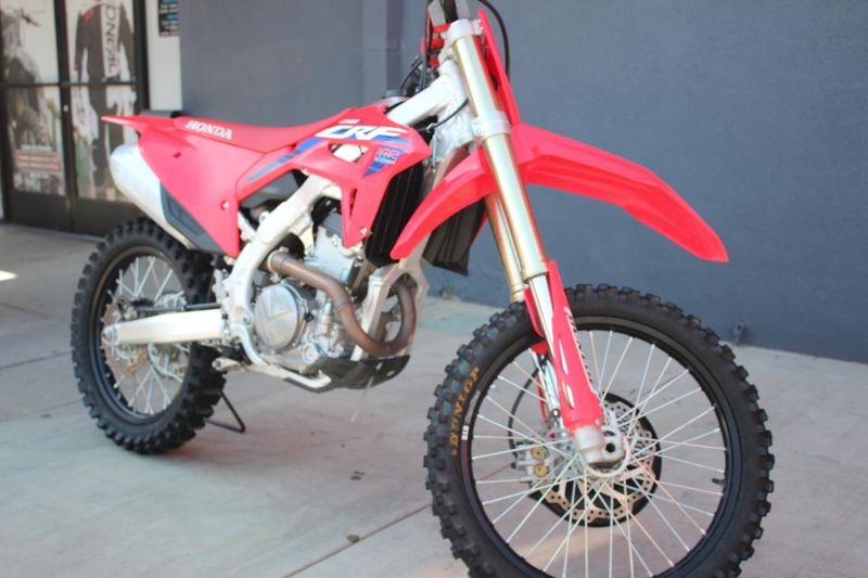 2024 Honda CRF250R Image 3